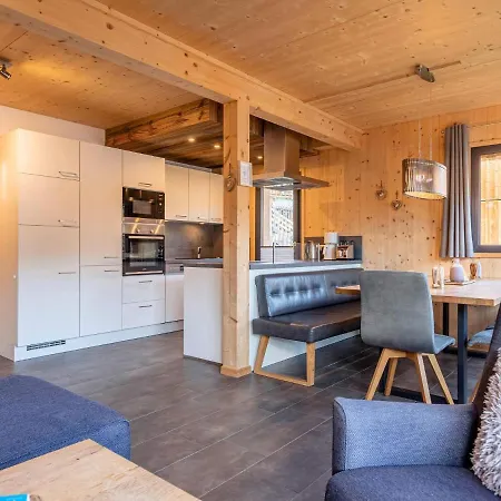 Chalet In Near Ski Area Chalet Steinach am Brenner